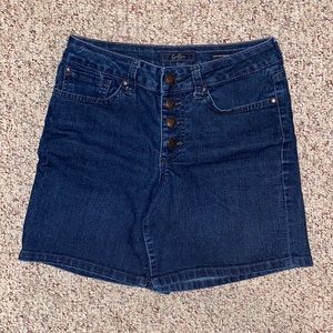 COPY - High waisted shorts